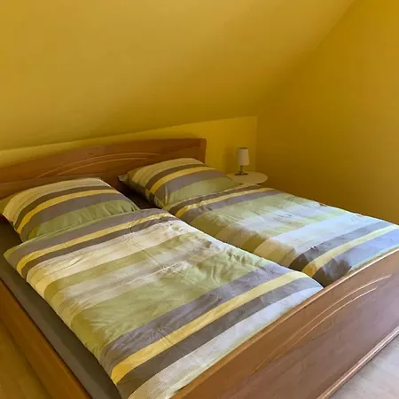 Ferienwohnung Goldene Glucke * Altenburg