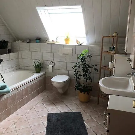 Ferienwohnung Goldene Glucke Apartman *